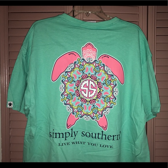 Simply Southern Tops - < NWT Simply Southern Tee 🐢 >